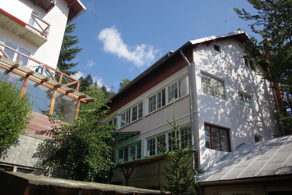 Cazare Casa Cristina Hotel Buşteni Exterior foto