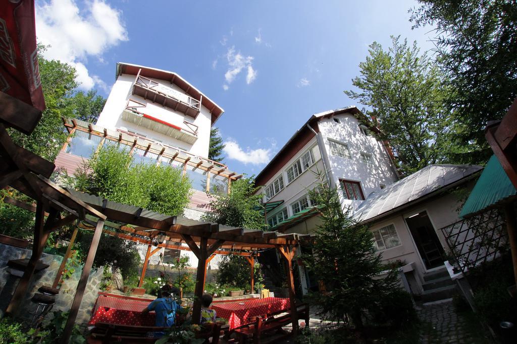 Cazare Casa Cristina Hotel Buşteni Exterior foto